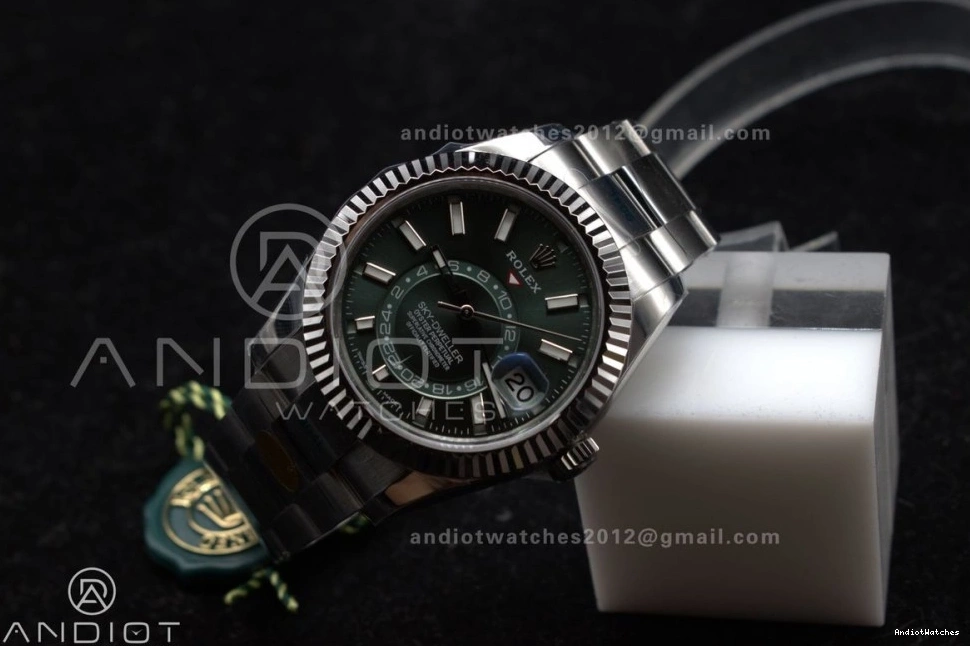 1090 Upgraded ZF 1:1 Best Green A 904L SS 326934 Sky-Dweller on Dial Edition Bracelet SS 0111